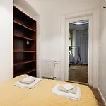 W - 4br Near New York Cafe - Pool Table - Sleeps 9 *