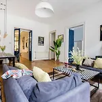 Apartamento W - 4br Near New York Cafe - Pool Table - Sleeps 9 *
