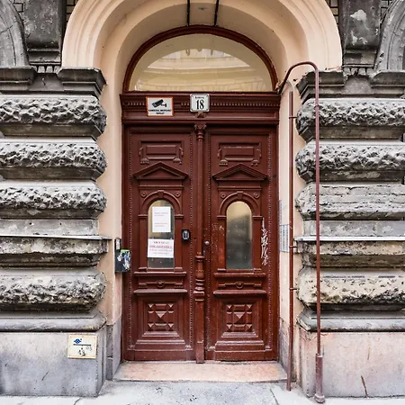 Apartamento Bright & Grand With 4 Bedrooms By New York Cafe